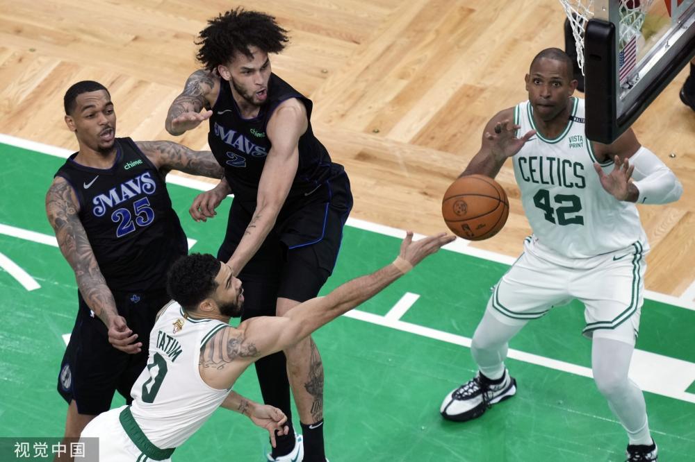 窄的赛道上 窄的赛道上